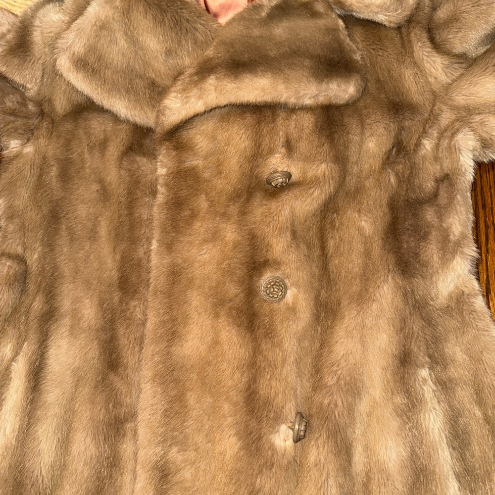 Grandella Sportowne Long Fur Coat - Picture 10 of 10